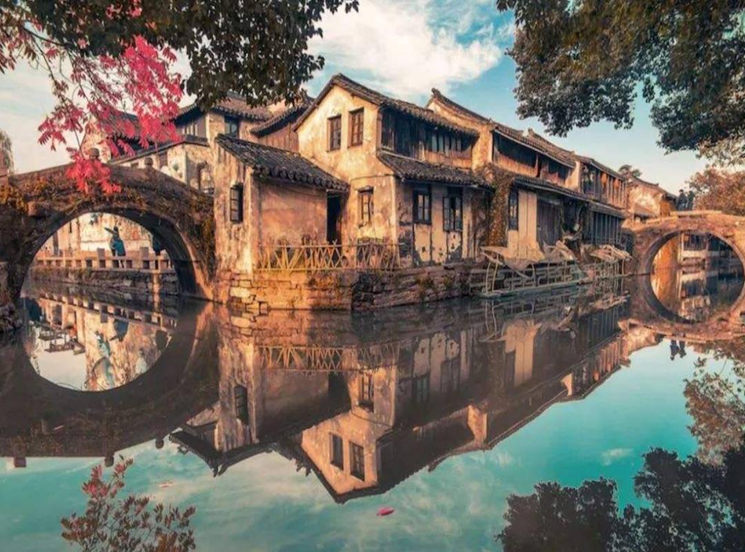 破碎的雕像